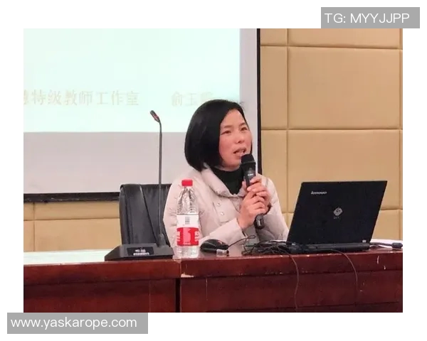 刘敏亲授网球技巧与心得分享助你提升球技的秘诀与经验 刘敏亲授网球技巧与心得分享助你提升球技的秘诀与经验