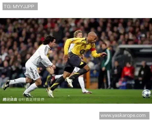 深入分析深圳网球队进攻策略与欧冠足球战术的完美结合 深入分析深圳网球队进攻策略与欧冠足球战术的完美结合