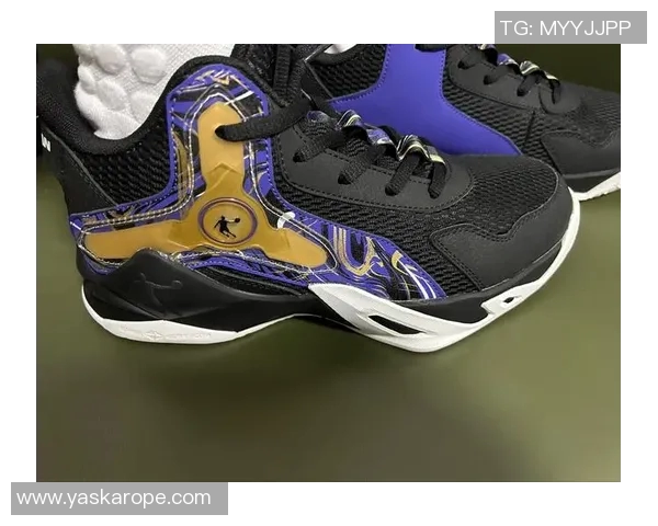 篮球装备选购指南球鞋推荐助你提升场上表现与舒适度