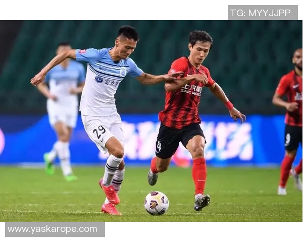 赛后复盘重庆足球队与北京足球队的状态分析与表现评估 赛后复盘重庆足球队与北京足球队的状态分析与表现评估