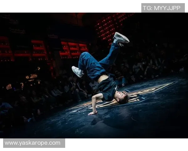 运动数据南京街舞队的盯防策略分析与表现评估探讨