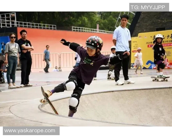 实时新闻上海滑板队在极限运动会中以63分领先其他队伍展现出强大实力